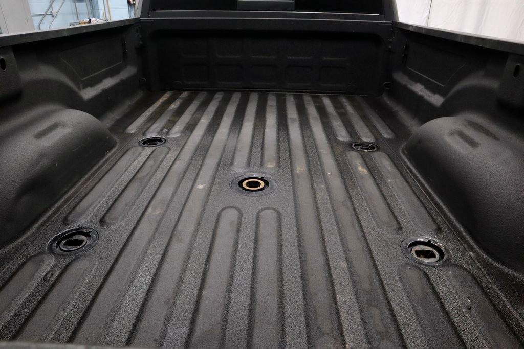 Used 2025 RAM 3500 Laramie AWD/4WD image 13