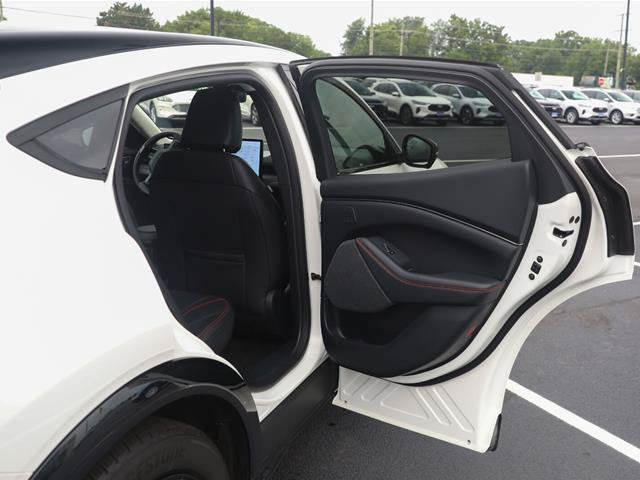 Certified 2025 Ford Mustang Mach-E Premium w/ Sport Appearance Package AWD/4WD image 24