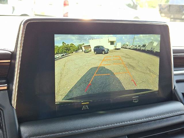 Used 2022 Chevrolet Suburban LT AWD/4WD image 18