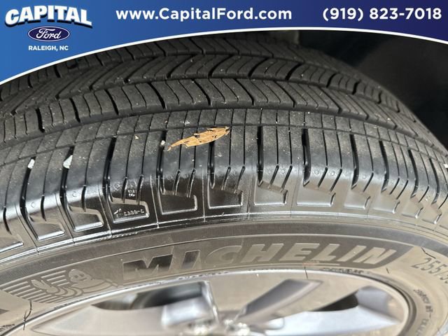 Certified 2025 Ford Explorer Active w/ Active Comfort Package image 14