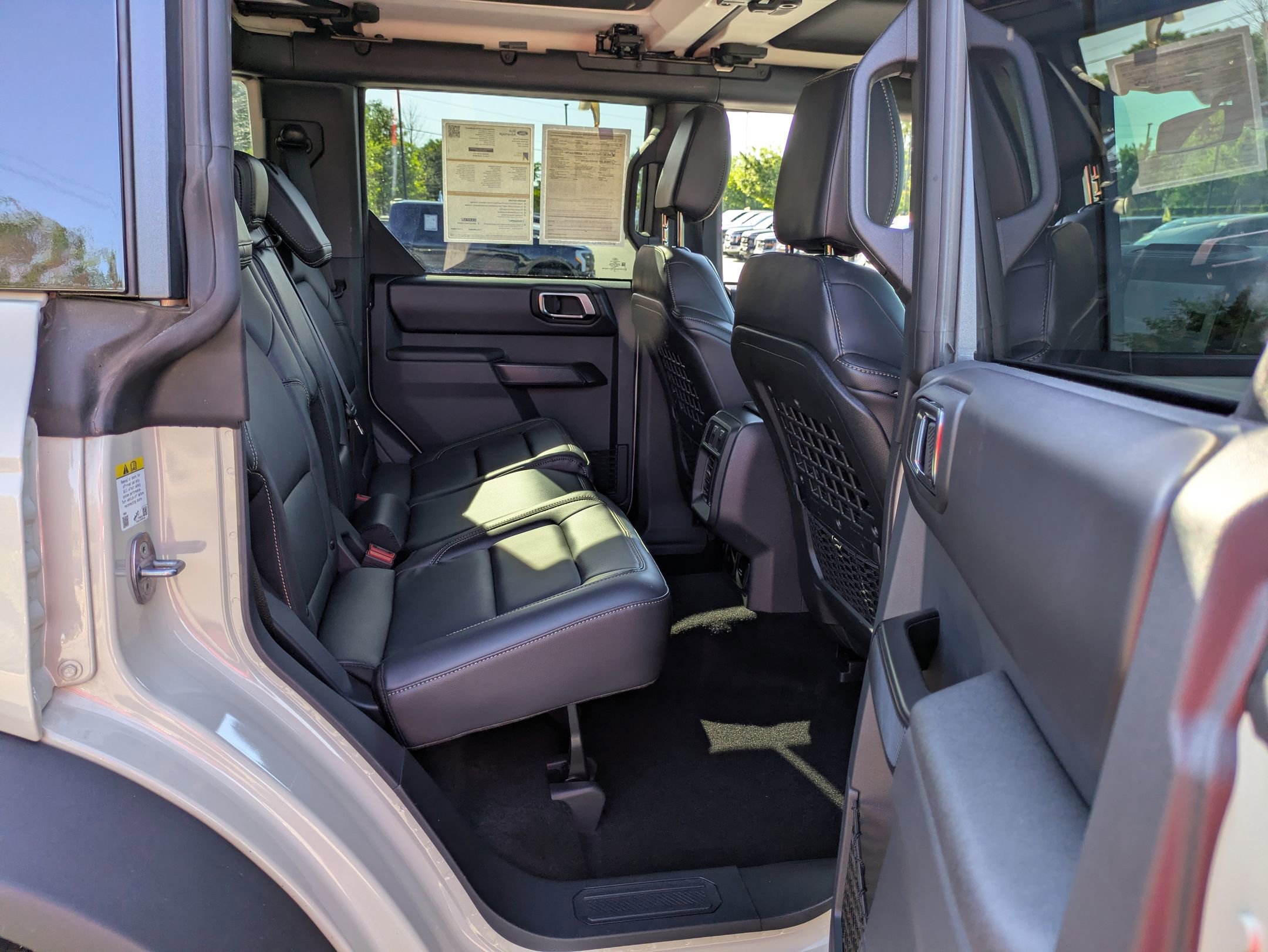 Certified 2025 Ford Bronco Badlands AWD/4WD image 36