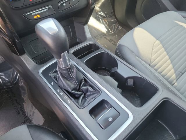 Certified 2018 Ford Escape SE w/ SE Sport Appearance Package image 19