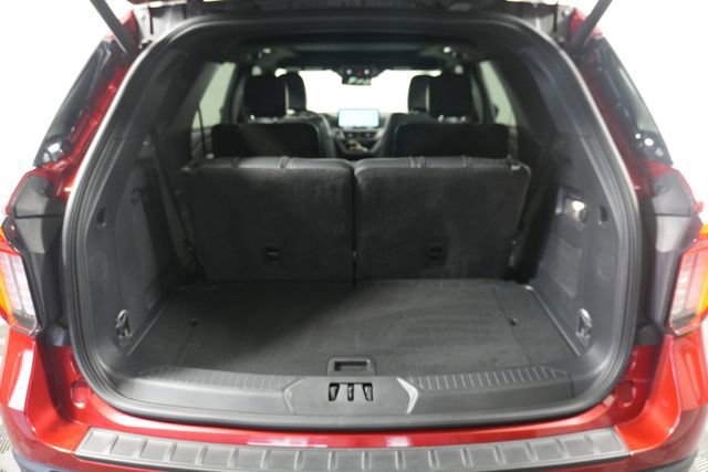 Certified 2025 Ford Explorer ST image 30
