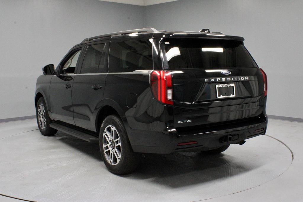 Certified 2025 Ford Expedition Active AWD/4WD image 9