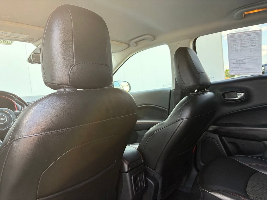 Used 2020 Jeep Compass Trailhawk AWD/4WD image 17