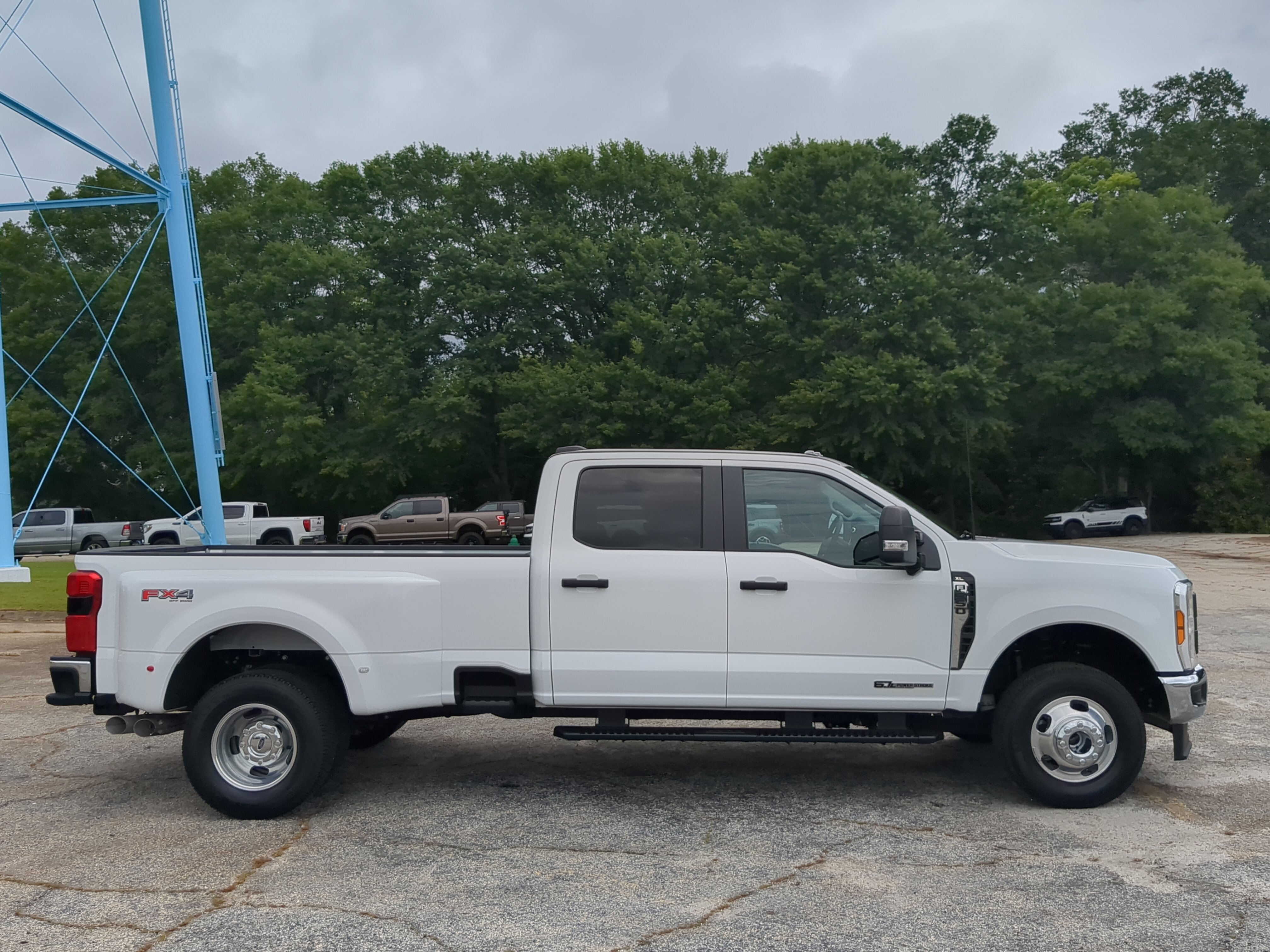 Certified 2025 Ford F350 XL w/ 360-Degree Camera Package AWD/4WD video 2