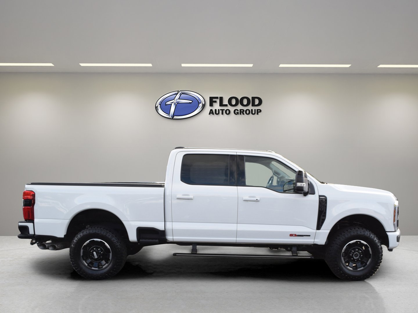 Certified 2025 Ford F350 Lariat w/ Lariat Ultimate Package AWD/4WD image 3