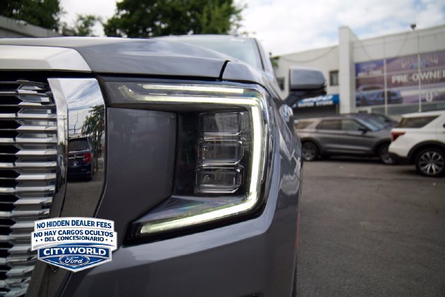Used 2021 GMC Yukon Denali AWD/4WD image 7