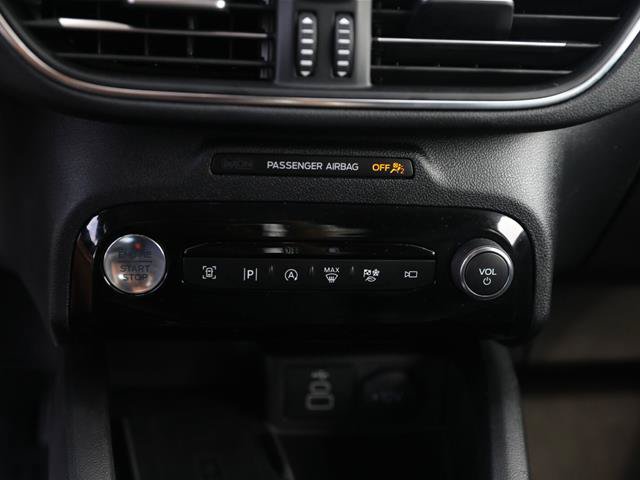 Certified 2024 Ford Escape Platinum AWD/4WD image 36