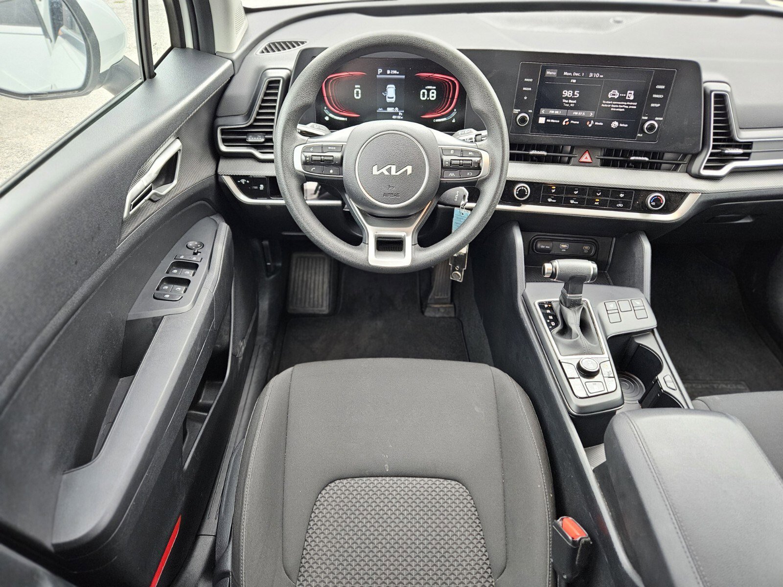 Used 2024 Kia Sportage LX image 14