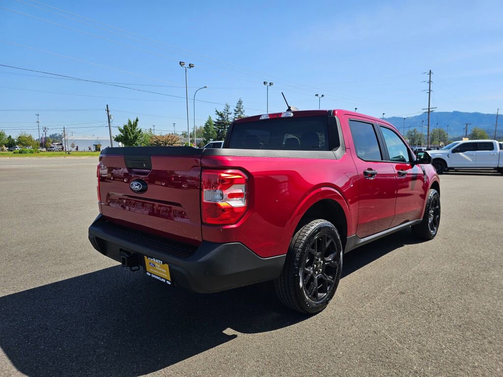 Certified 2025 Ford Maverick XLT w/ 4K Tow Package AWD/4WD image 6