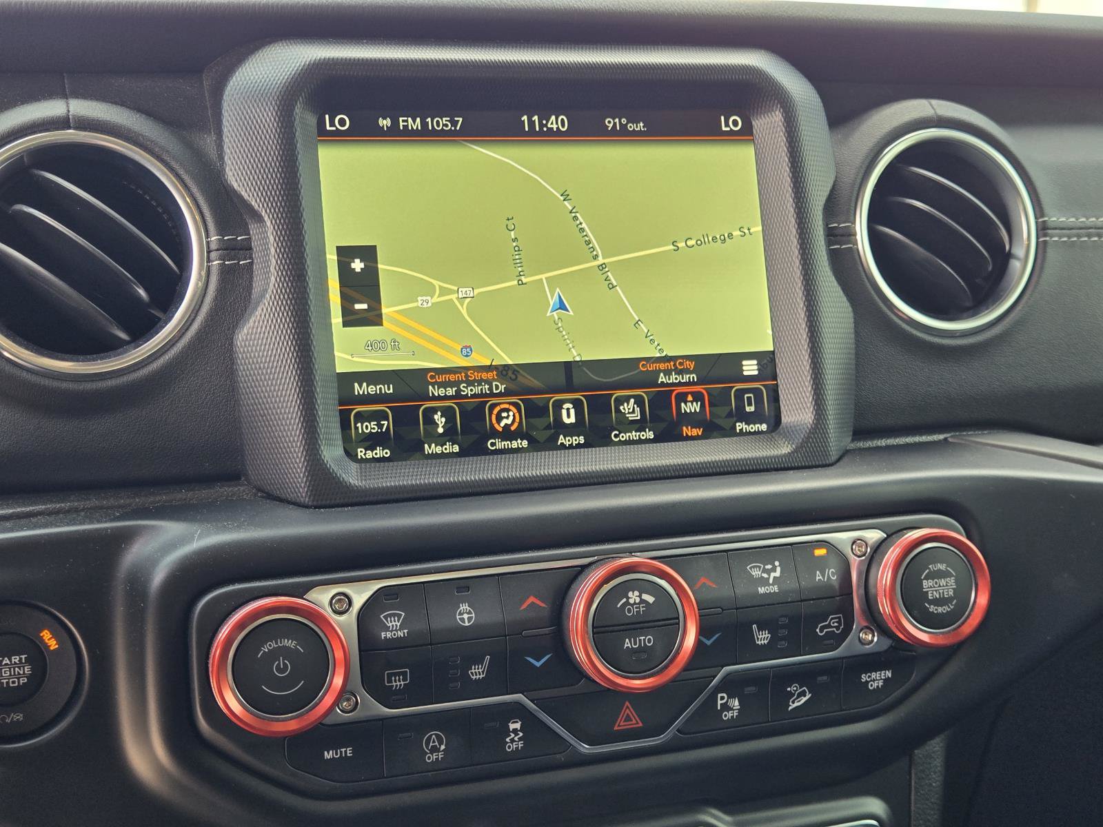 Used 2019 Jeep Wrangler Unlimited Sahara AWD/4WD image 30