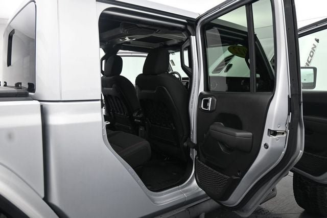 Used 2022 Jeep Gladiator Rubicon w/ LED Lighting Group AWD/4WD image 13