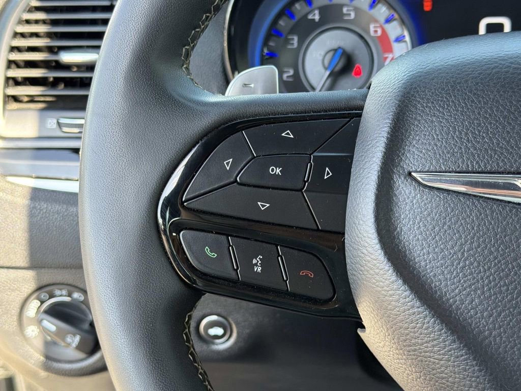 Used 2022 Chrysler 300 S image 10