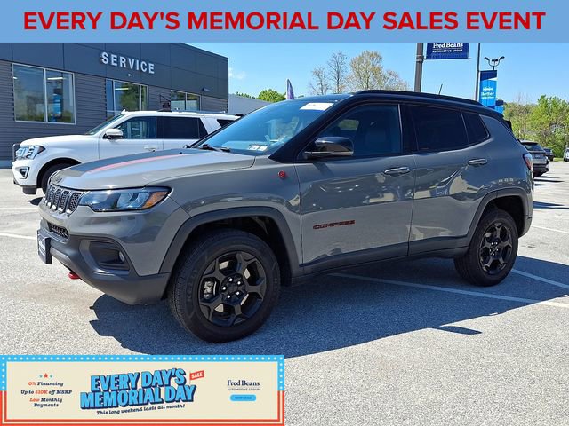 Used 2023 Jeep Compass Trailhawk AWD/4WD image 5