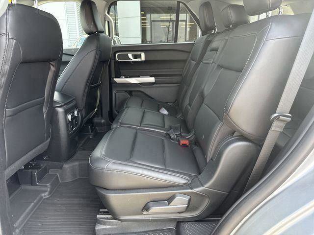 Certified 2022 Ford Explorer XLT w/ Equipment Group 202A image 22