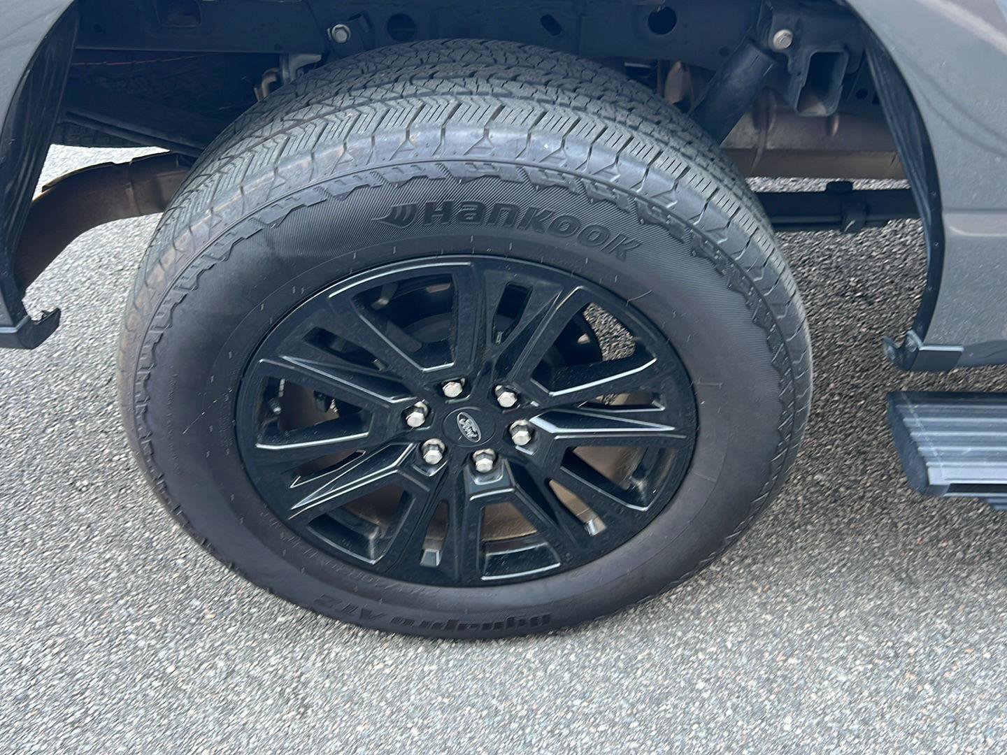 Certified 2024 Ford F150 Platinum w/ FX4 Off-Road Package image 40