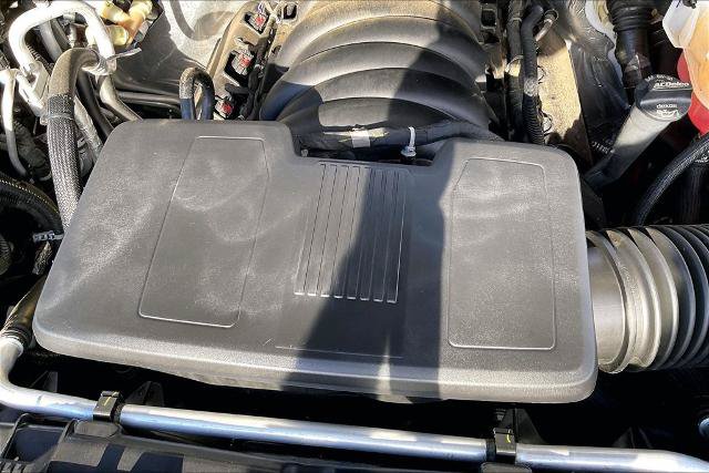 Used 2025 Chevrolet Suburban High Country RWD image 31