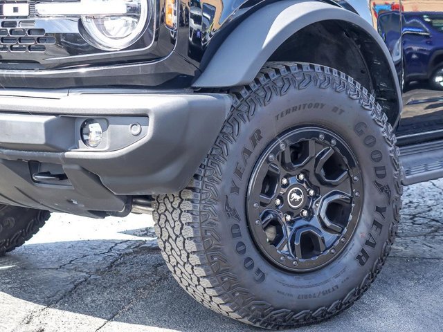 Certified 2025 Ford Bronco Outer Banks w/ Sasquatch Package AWD/4WD image 4