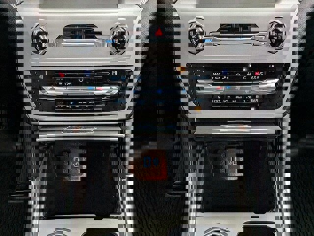 Certified 2021 Ford Explorer XLT w/ Equipment Group 202A image 34