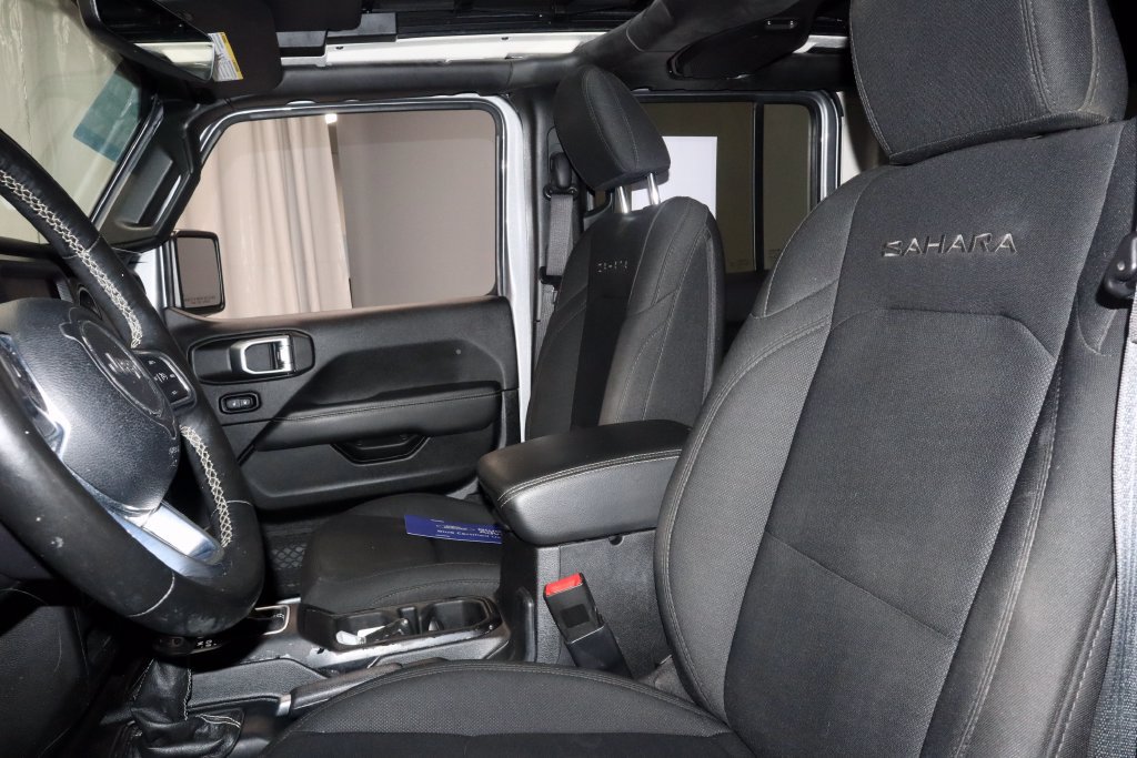 Used 2020 Jeep Wrangler Unlimited Sahara AWD/4WD image 26