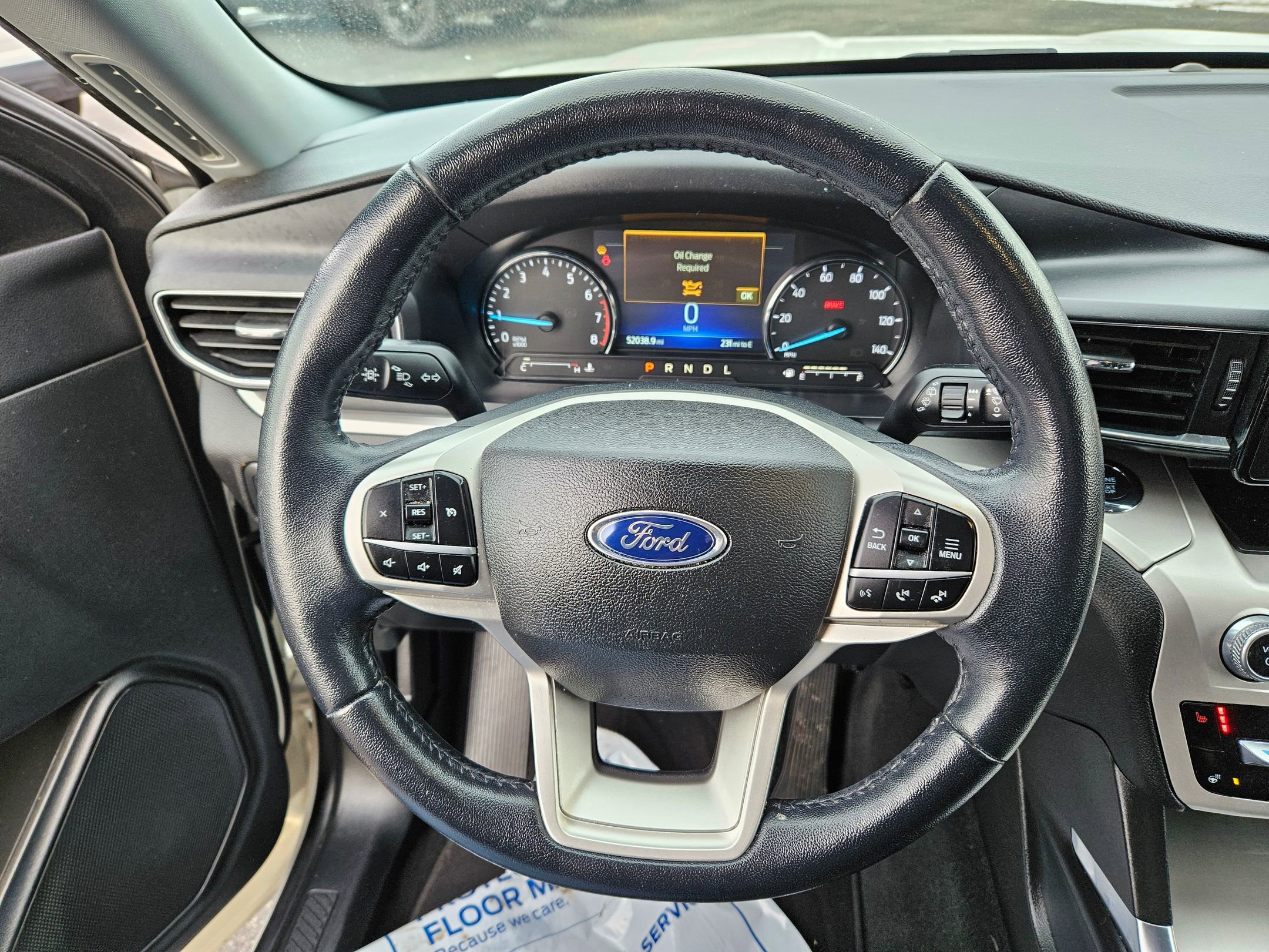 Certified 2022 Ford Explorer XLT w/ Equipment Group 202A image 9