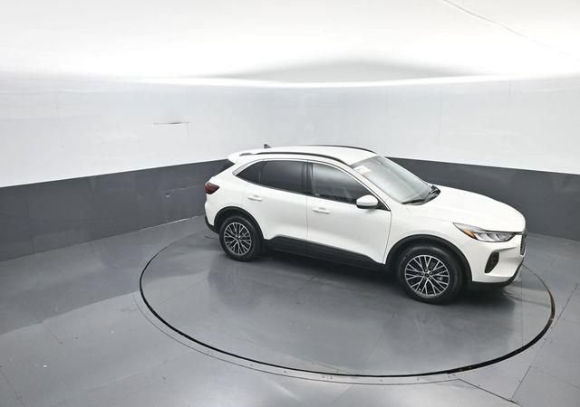 Certified 2024 Ford Escape SE FWD image 20
