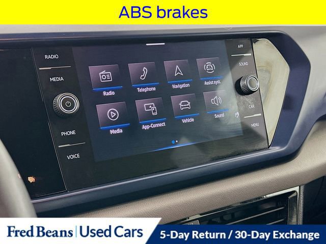 Used 2023 Volkswagen Taos SE AWD/4WD image 17
