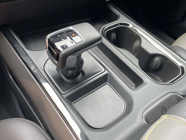 Used 2022 Chevrolet Silverado 1500 ZR2 w/ Technology Package AWD/4WD image 16
