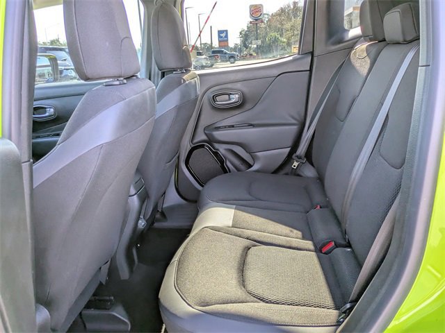 Used 2018 Jeep Renegade Altitude image 14