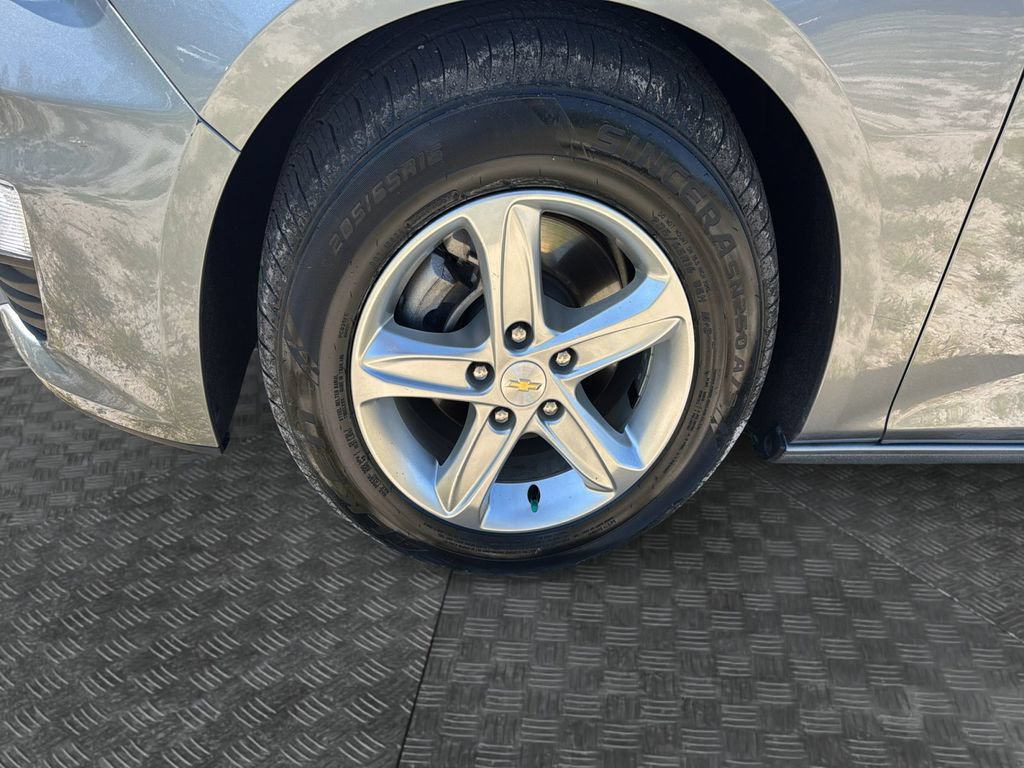 Used 2024 Chevrolet Malibu LT FWD image 19