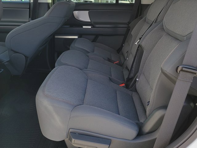 Certified 2025 Ford Expedition XL image 8