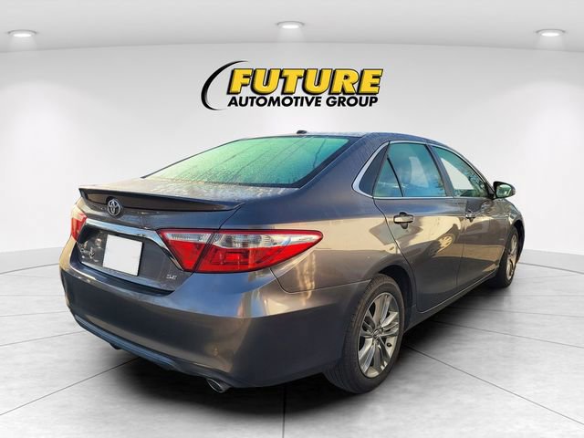 Used 2017 Toyota Camry image 2