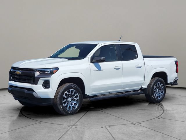 Used 2023 Chevrolet Colorado LT w/ LT Convenience Package III RWD image 2