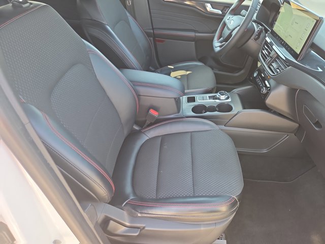 Certified 2024 Ford Escape ST-Line w/ Tech Pack #1 FWD image 17