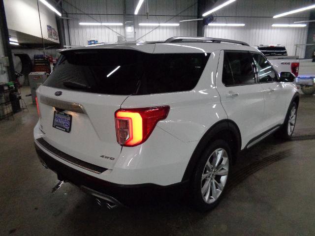 Certified 2023 Ford Explorer Platinum w/ Technology Package AWD/4WD image 3