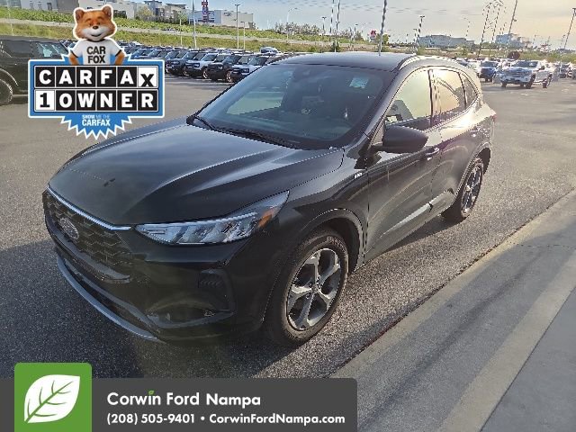 Certified 2024 Ford Escape ST-Line w/ Tech Pack #1 AWD/4WD image 2