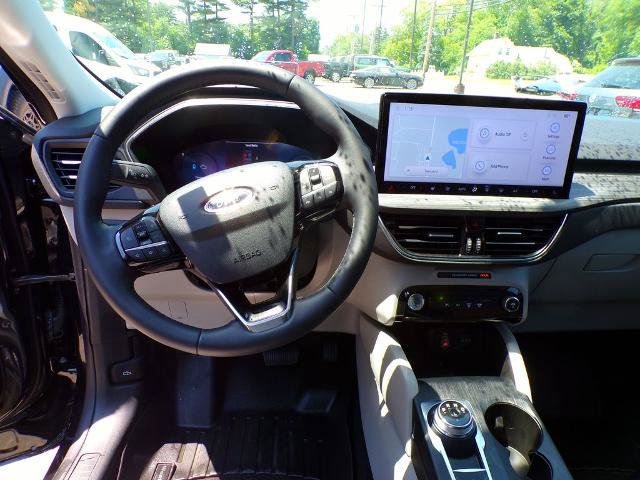 Certified 2024 Ford Escape SE w/ PHEV Premium Package FWD image 17