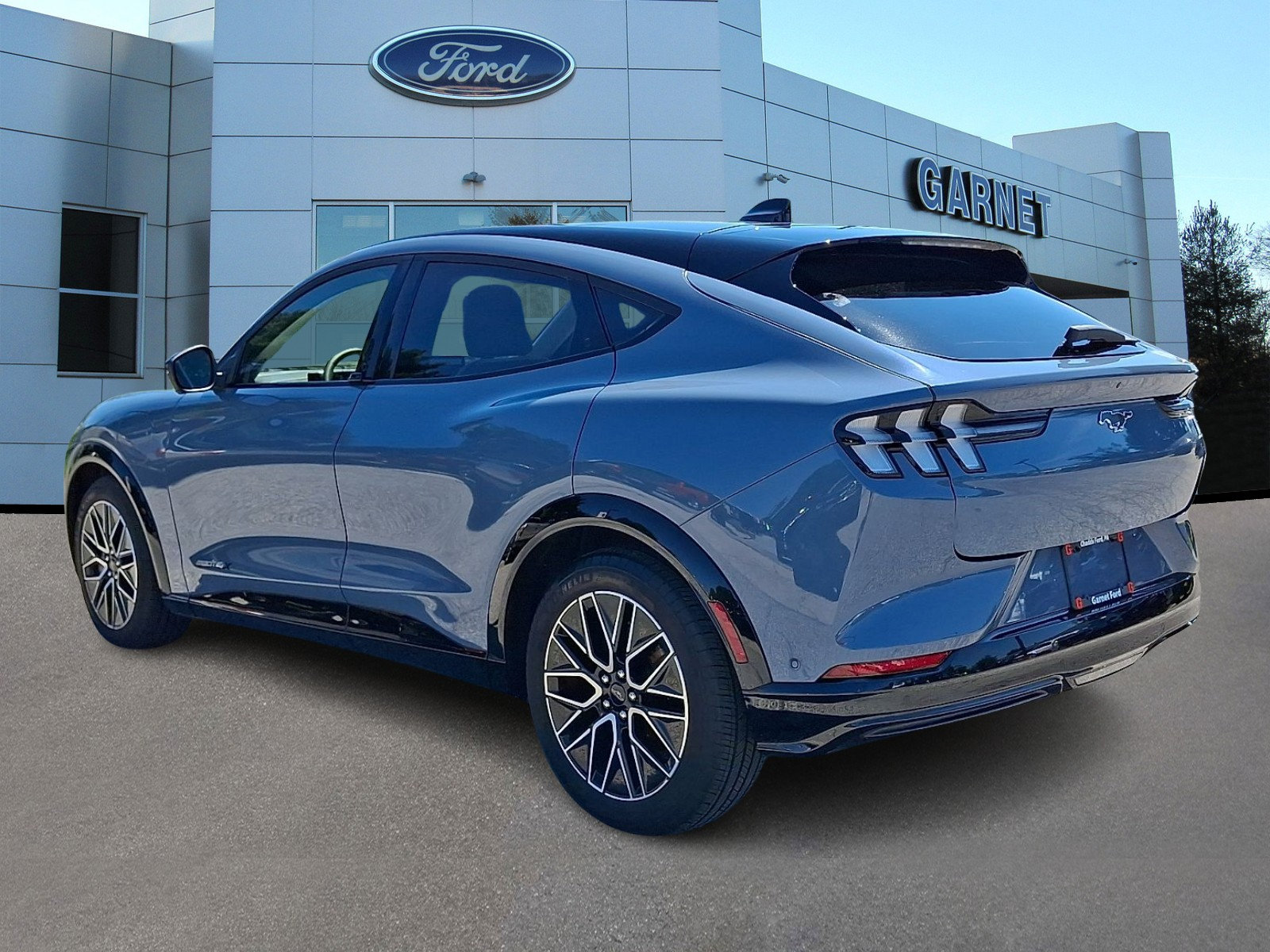 Certified 2024 Ford Mustang Mach-E Premium AWD/4WD image 5