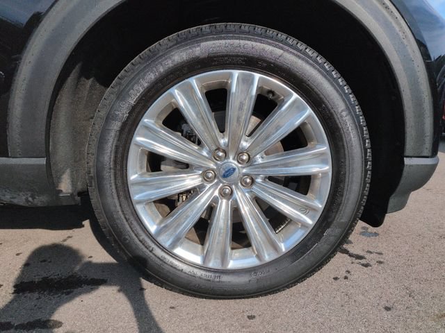 Certified 2023 Ford Explorer Limited w/ Equipment Group 301A AWD/4WD image 13