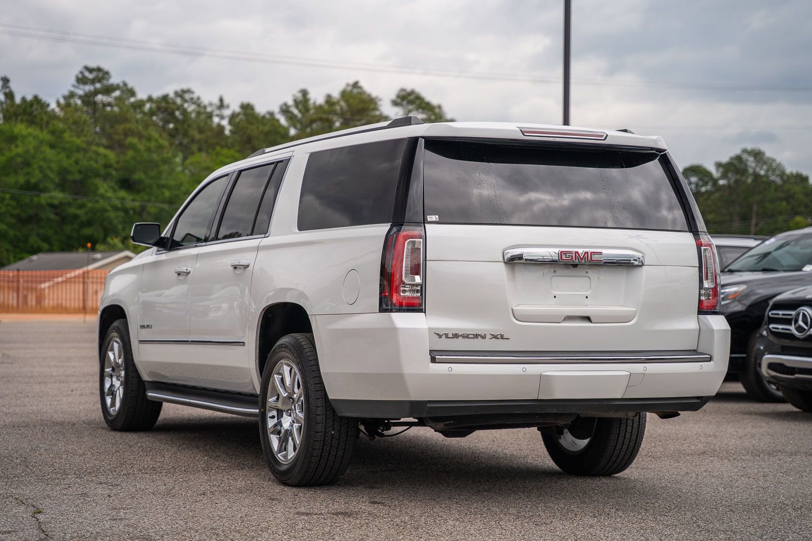 Used 2020 GMC Yukon XL Denali w/ Open Road Package RWD image 6