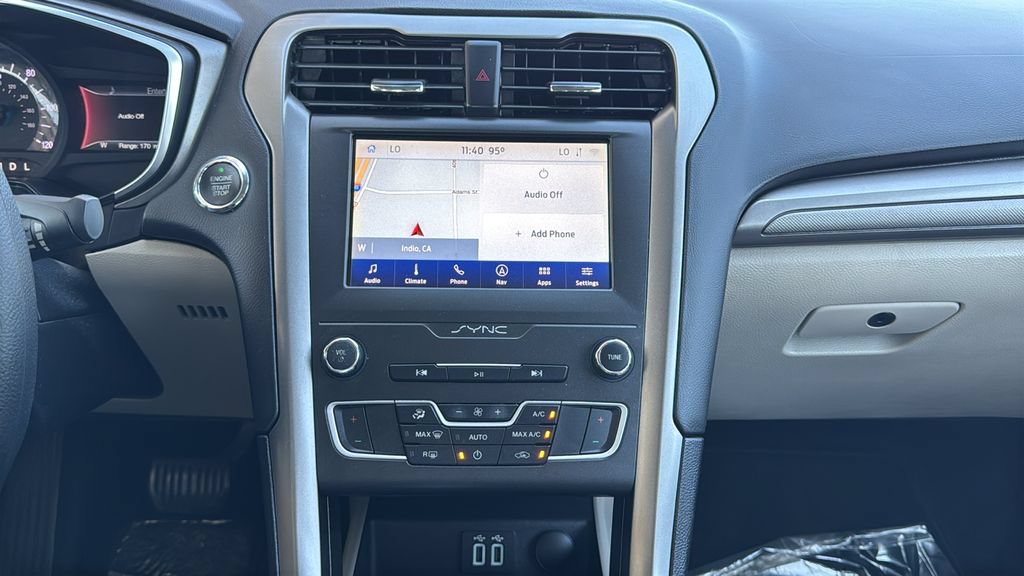 Certified 2020 Ford Fusion SE FWD image 11