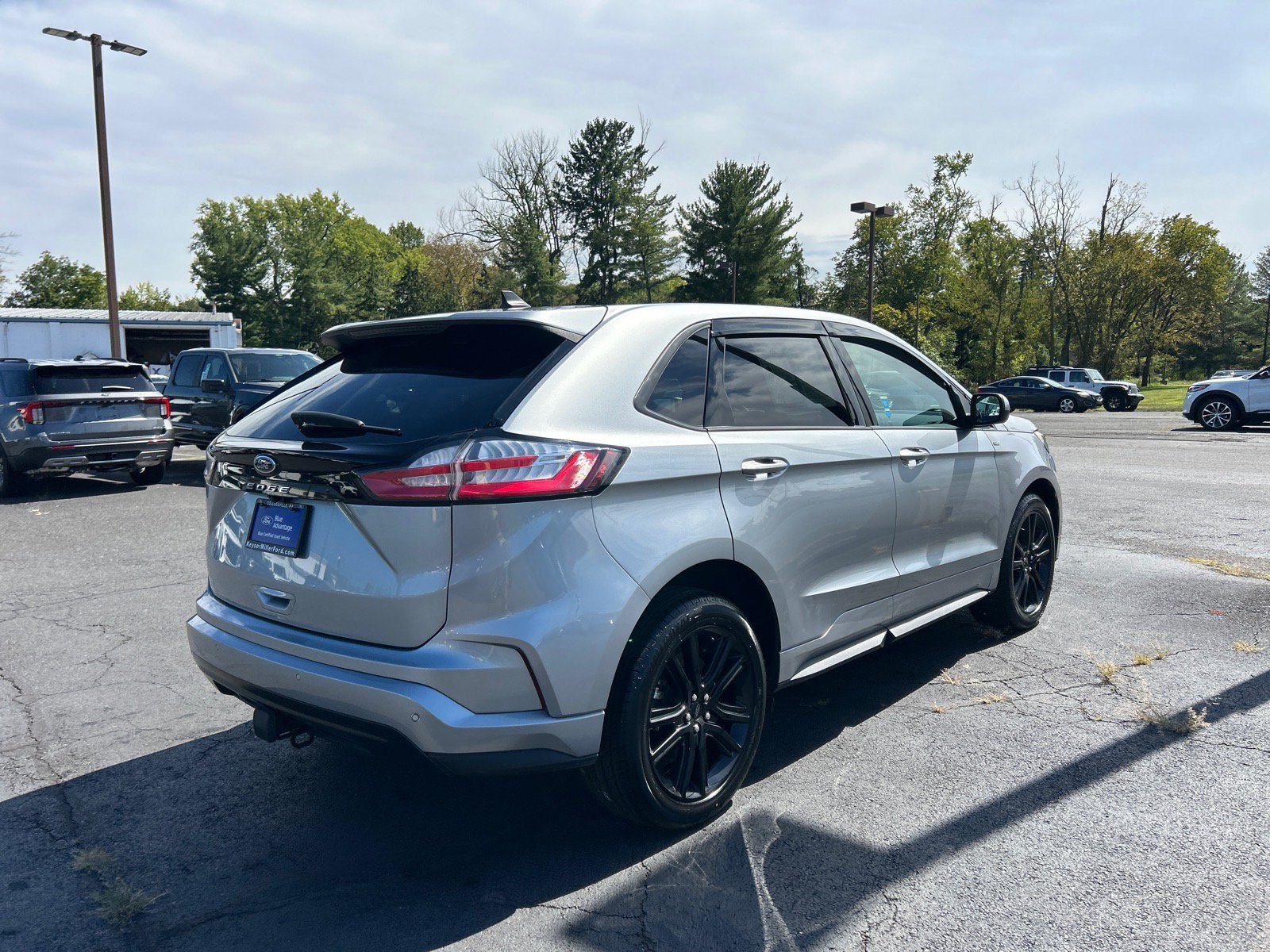 Certified 2022 Ford Edge ST-Line w/ Class II Trailer Tow Package AWD/4WD image 16