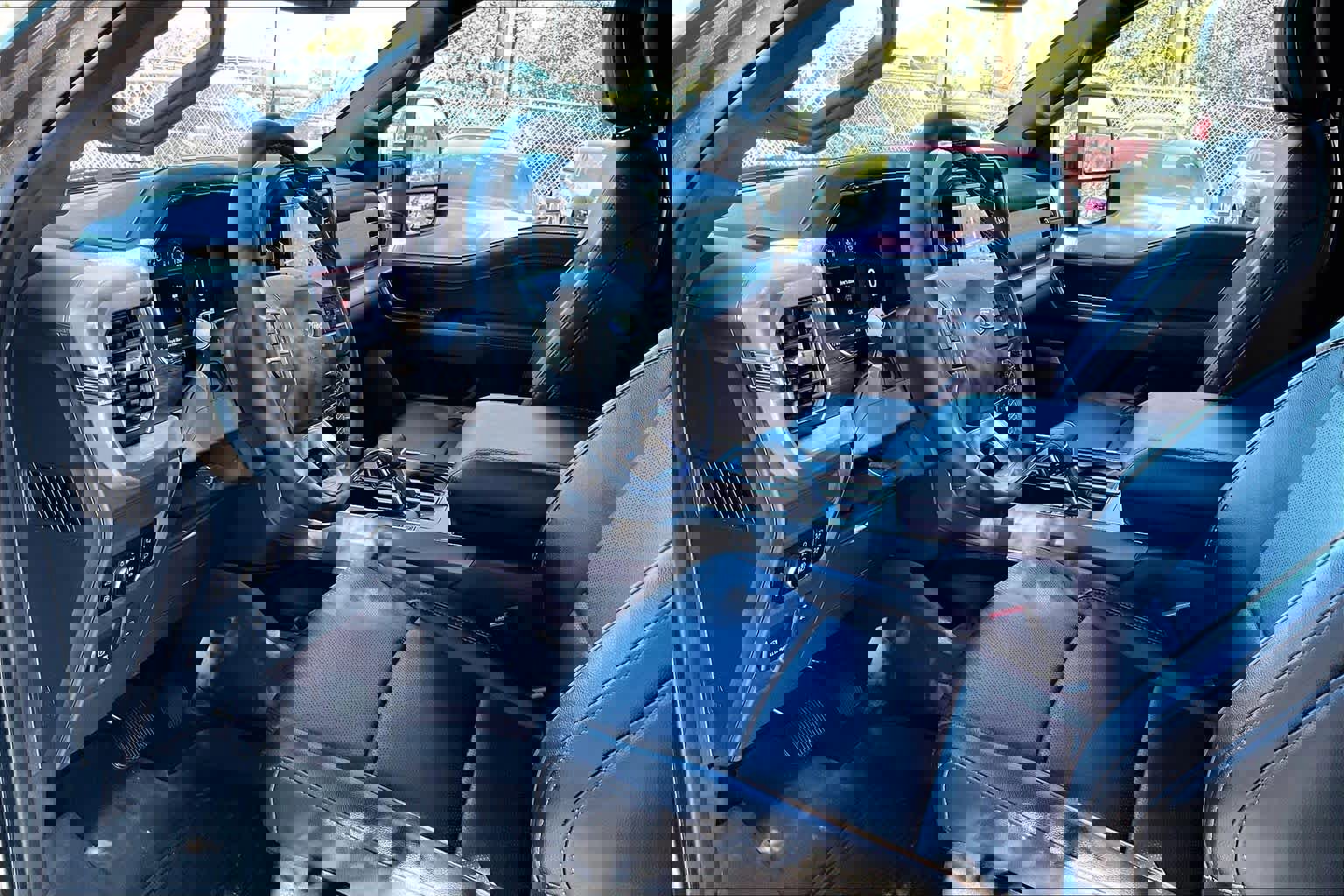 Certified 2025 Ford F150 Lariat w/ Equipment Group 501A Mid image 18