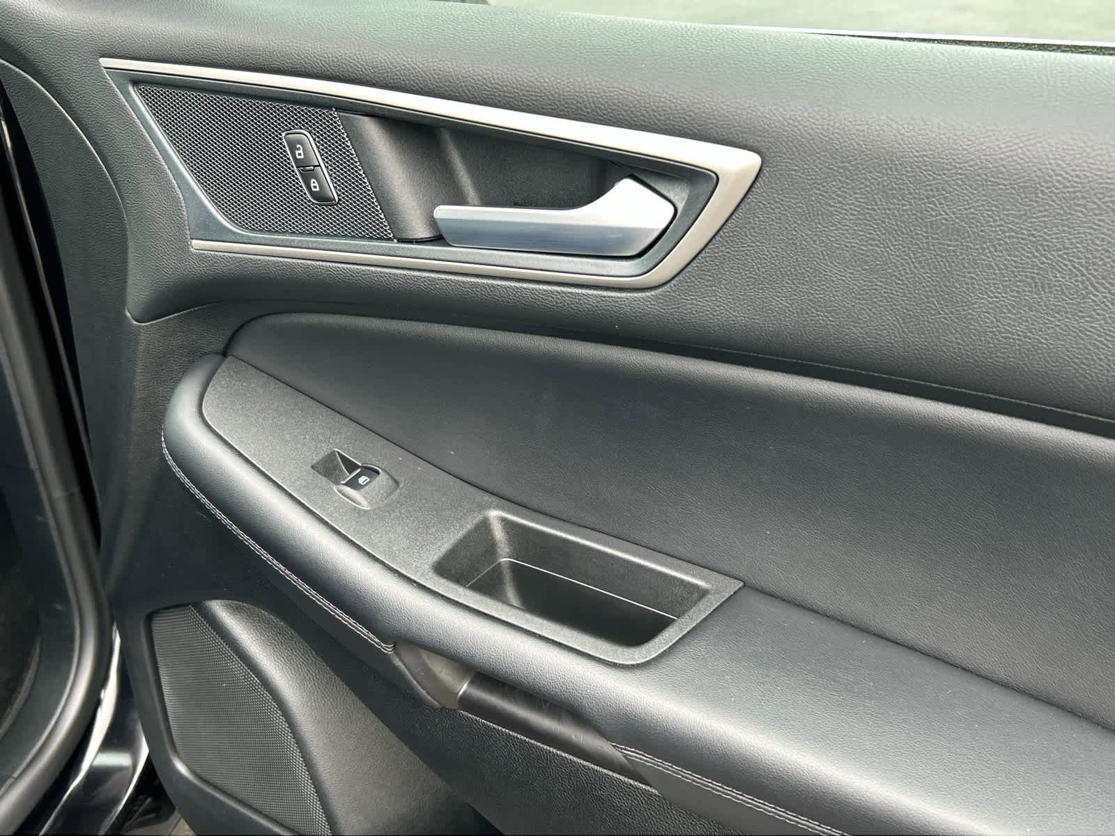 Certified 2024 Ford Edge SEL image 22