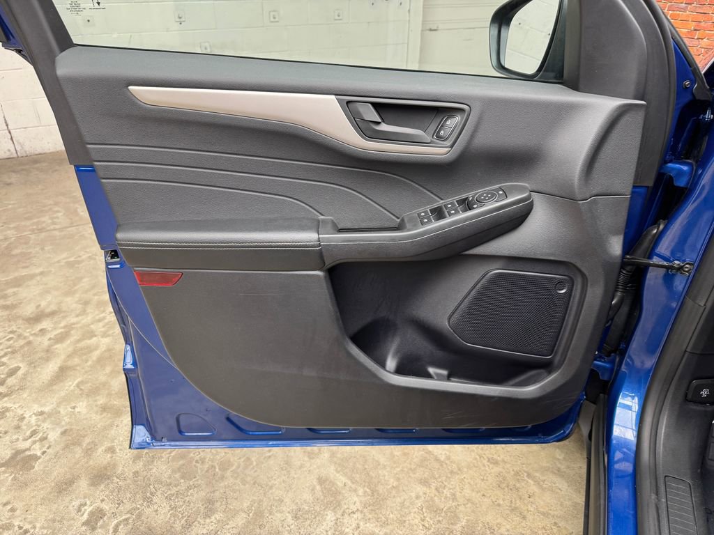 Certified 2022 Ford Escape SE w/ Convenience Package image 11