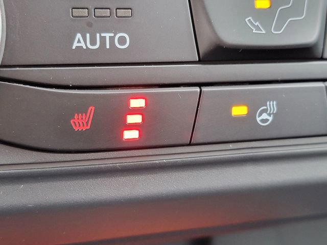 Certified 2023 Ford Maverick XLT w/ XLT Luxury Package image 5