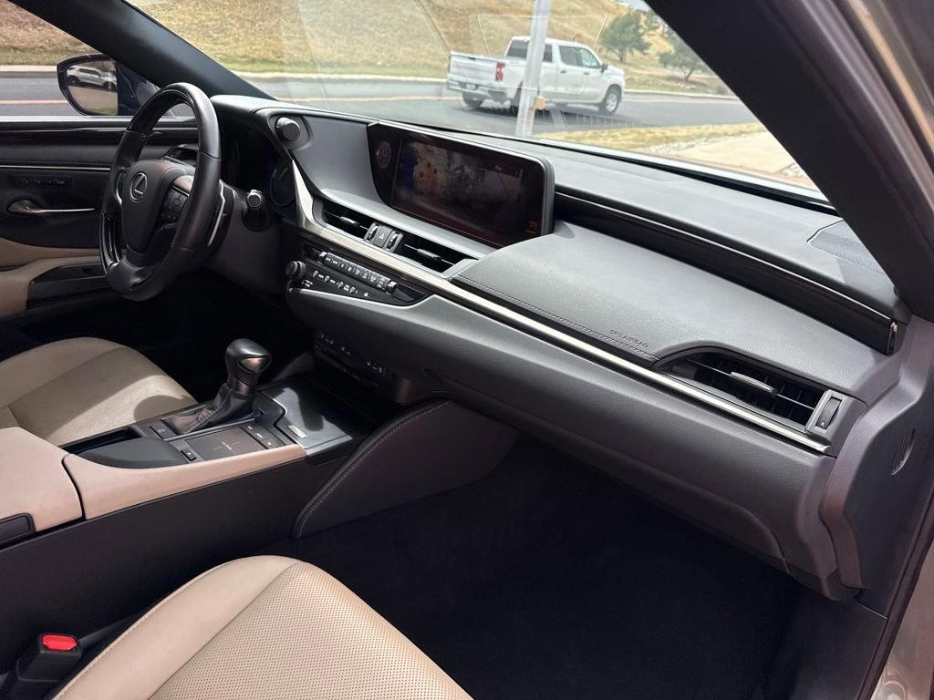 Used 2020 Lexus ES 350 w/ Premium Package image 30