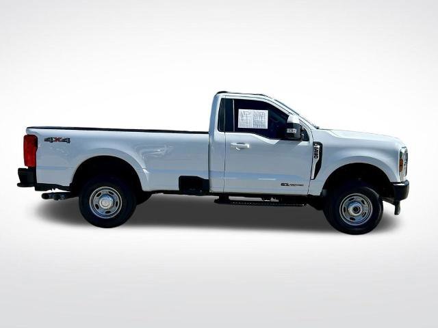 Certified 2025 Ford F250 XL AWD/4WD image 4