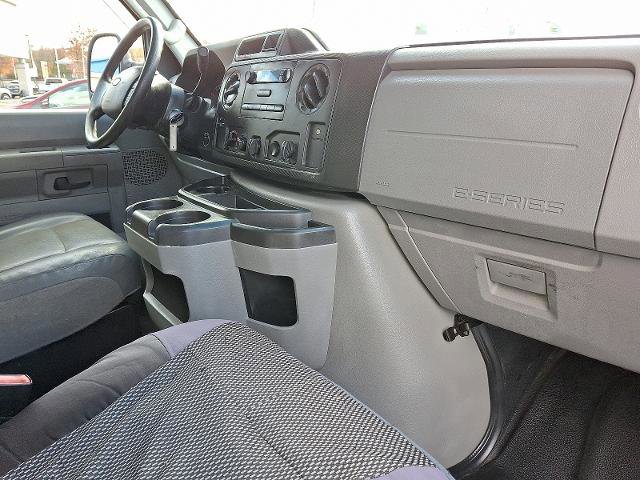 Certified 2016 Ford E-350 and Econoline 350 Super Duty w/ Power Windows & Locks Group image 29